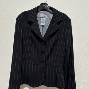 Elegant Black Pinstripe Women's Blazer